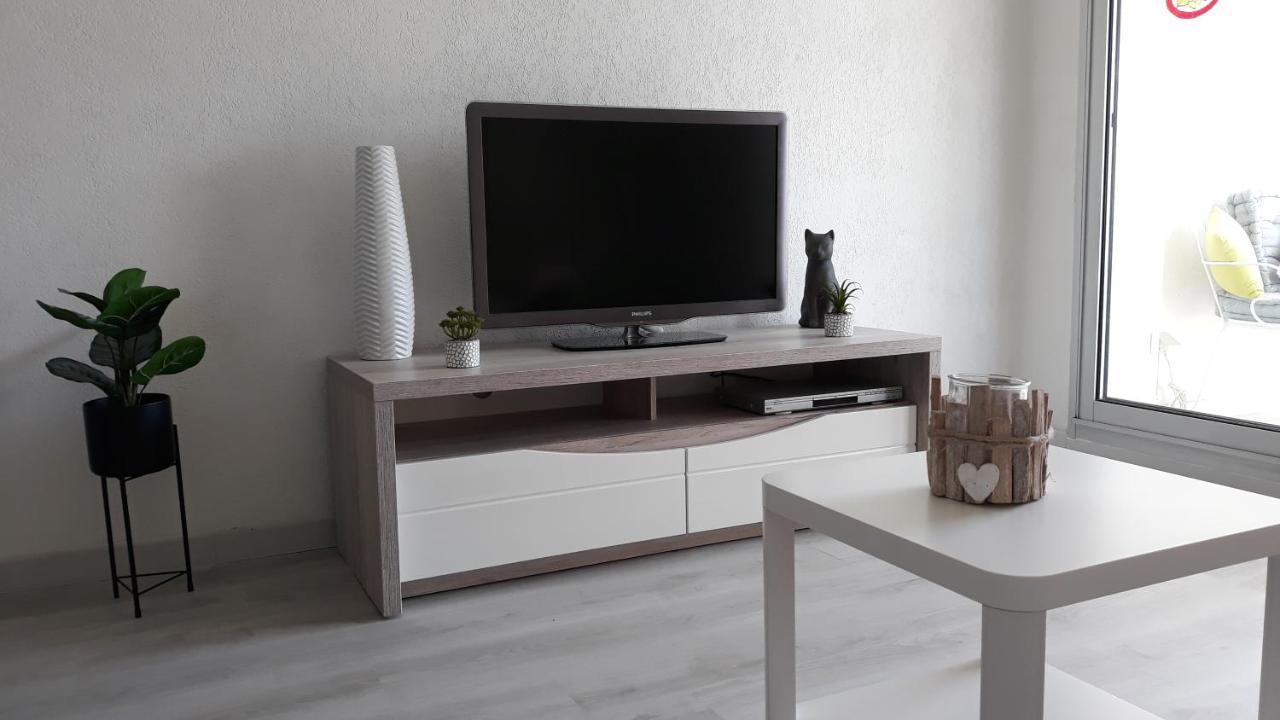 Pin-Rolland - Appartement 2 Chambres A 400M De La Plage سانت-ماندرييه-سور-مير المظهر الخارجي الصورة