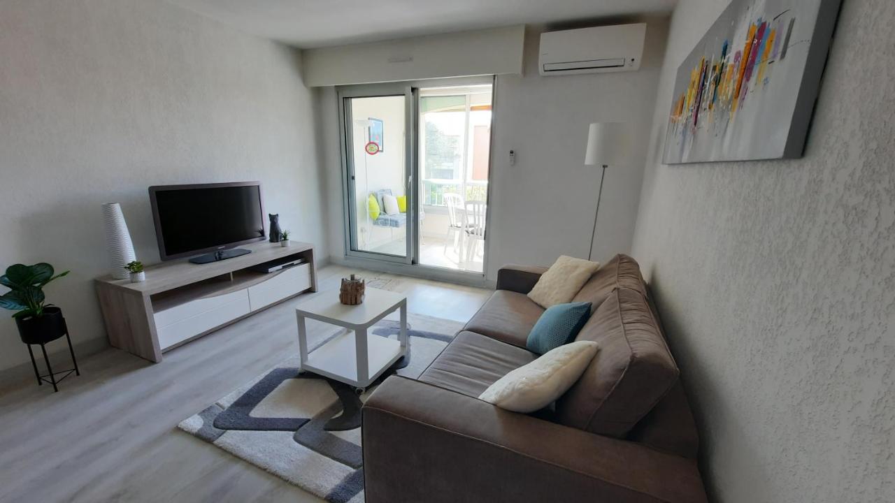 Pin-Rolland - Appartement 2 Chambres A 400M De La Plage سانت-ماندرييه-سور-مير المظهر الخارجي الصورة